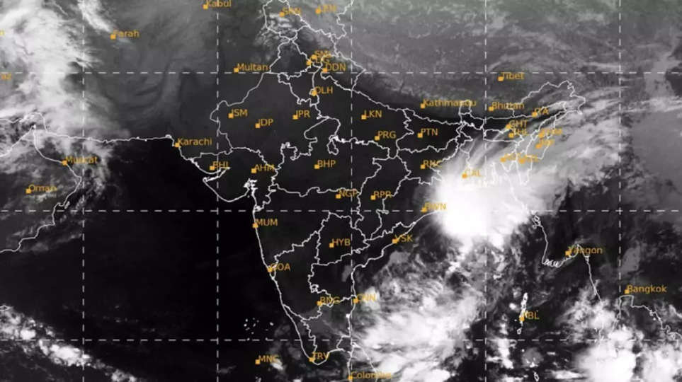 Bay of Bengal के उत्‍तर-पश्चिम और आसपास के क्षेत्र में आया चक्रवाती तूफान मि‍ढ़िली