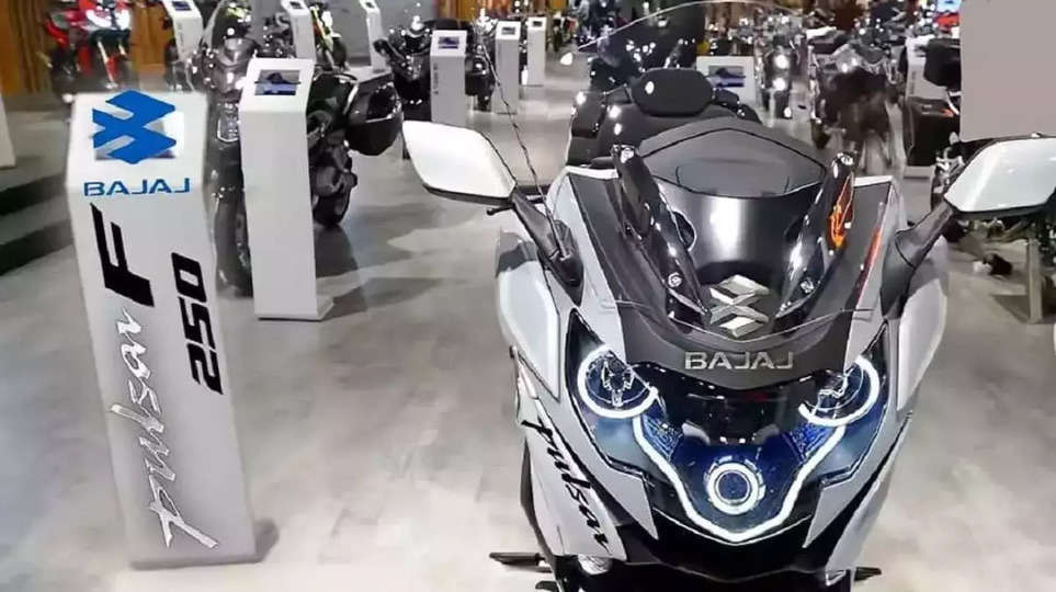 Bajaj Pulsar NS250 Bike: बजाज ने लांच की अपनी नयी बाइक दमदार इंजन के साथ, देखे कीमत